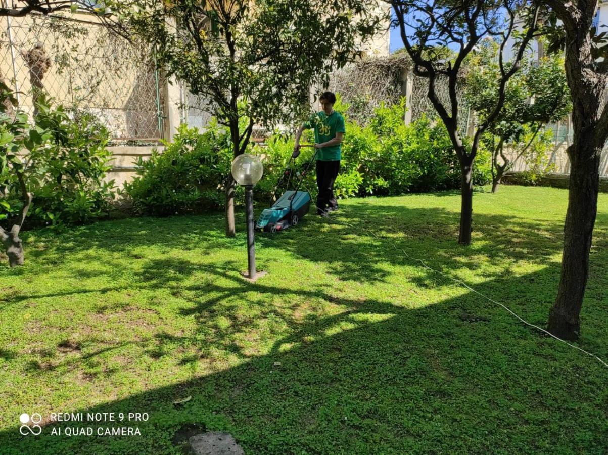 Apulia Time Hotell Bari Exteriör bild