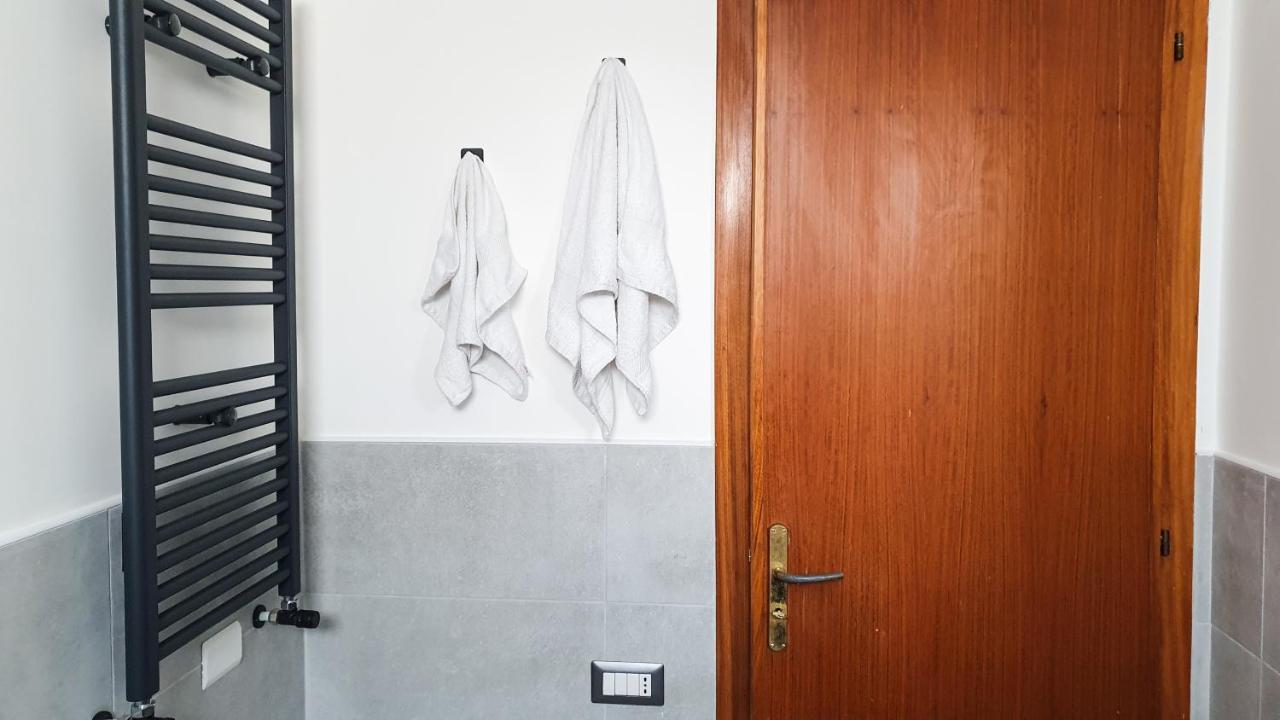 Apulia Time Hotell Bari Exteriör bild