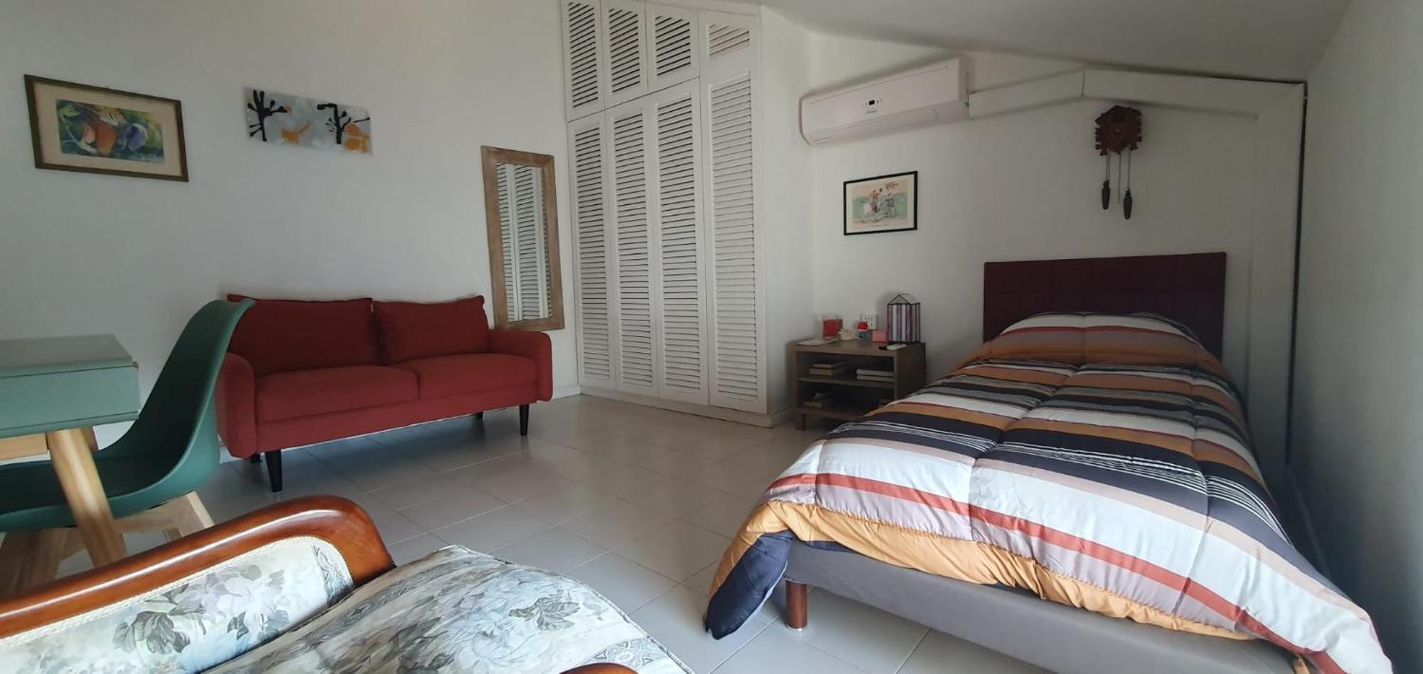Apulia Time Hotell Bari Exteriör bild