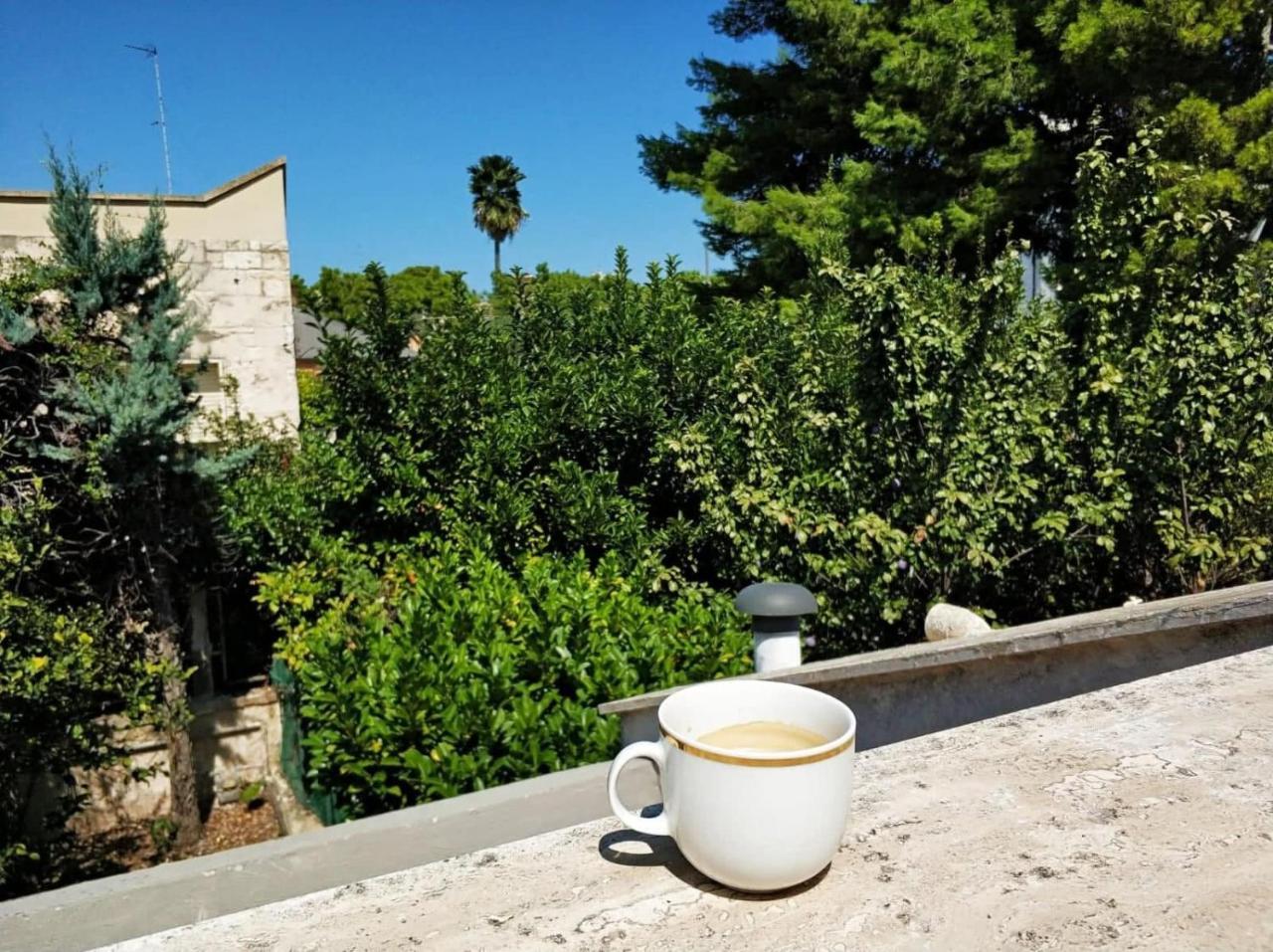 Apulia Time Hotell Bari Exteriör bild